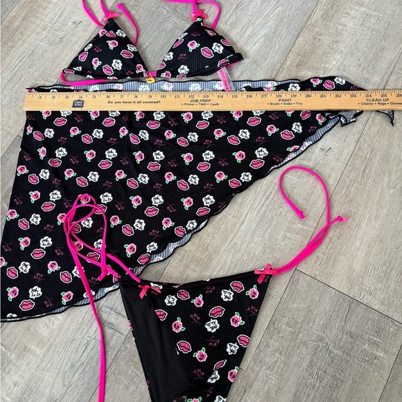 Betsey Johnson black pink 3 piece bikini set coverup sarong and top and bottoms - Picture 9 of 14